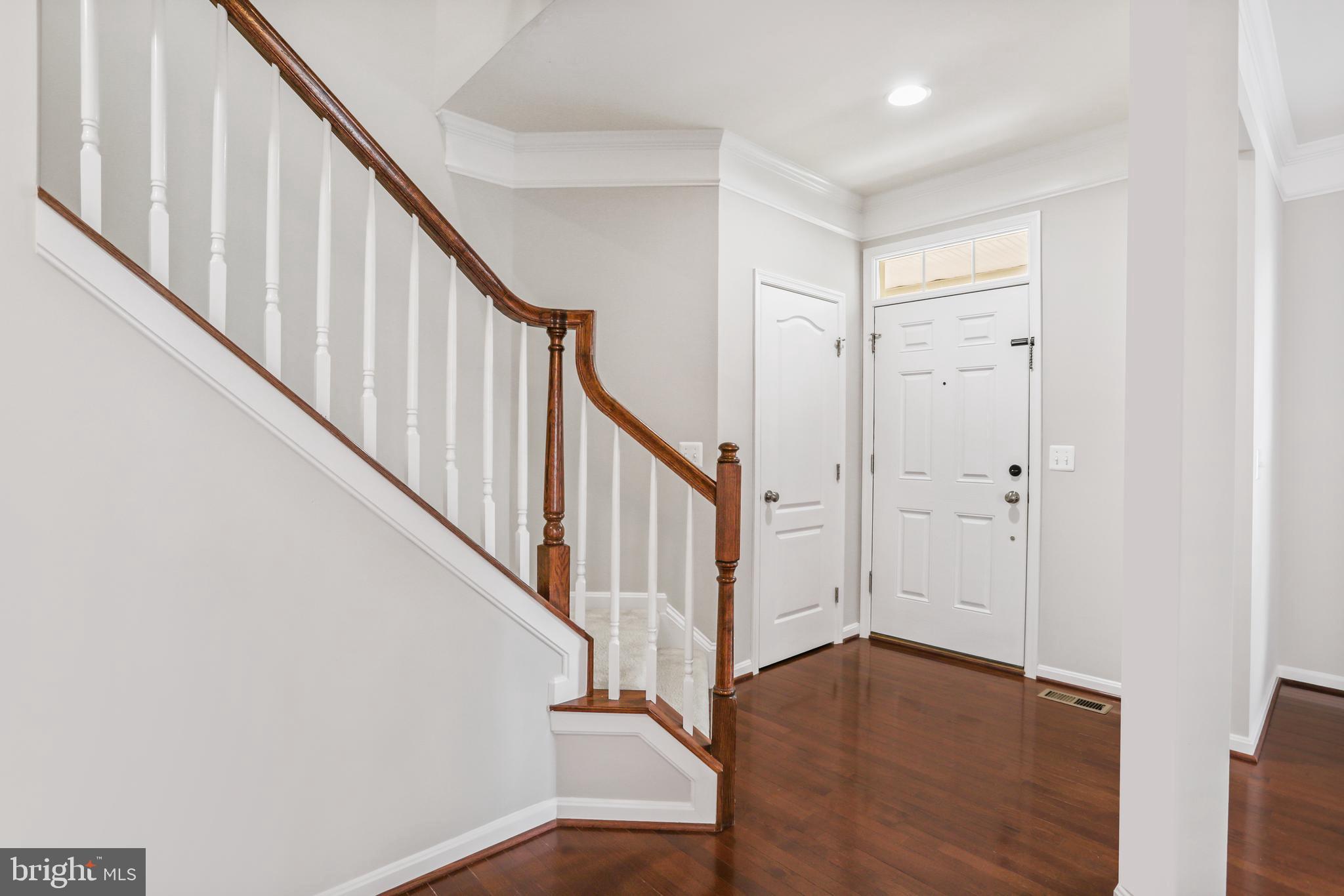 23291 Virginia Rae Court Ashburn, VA 20148 - Photo 3 of 50