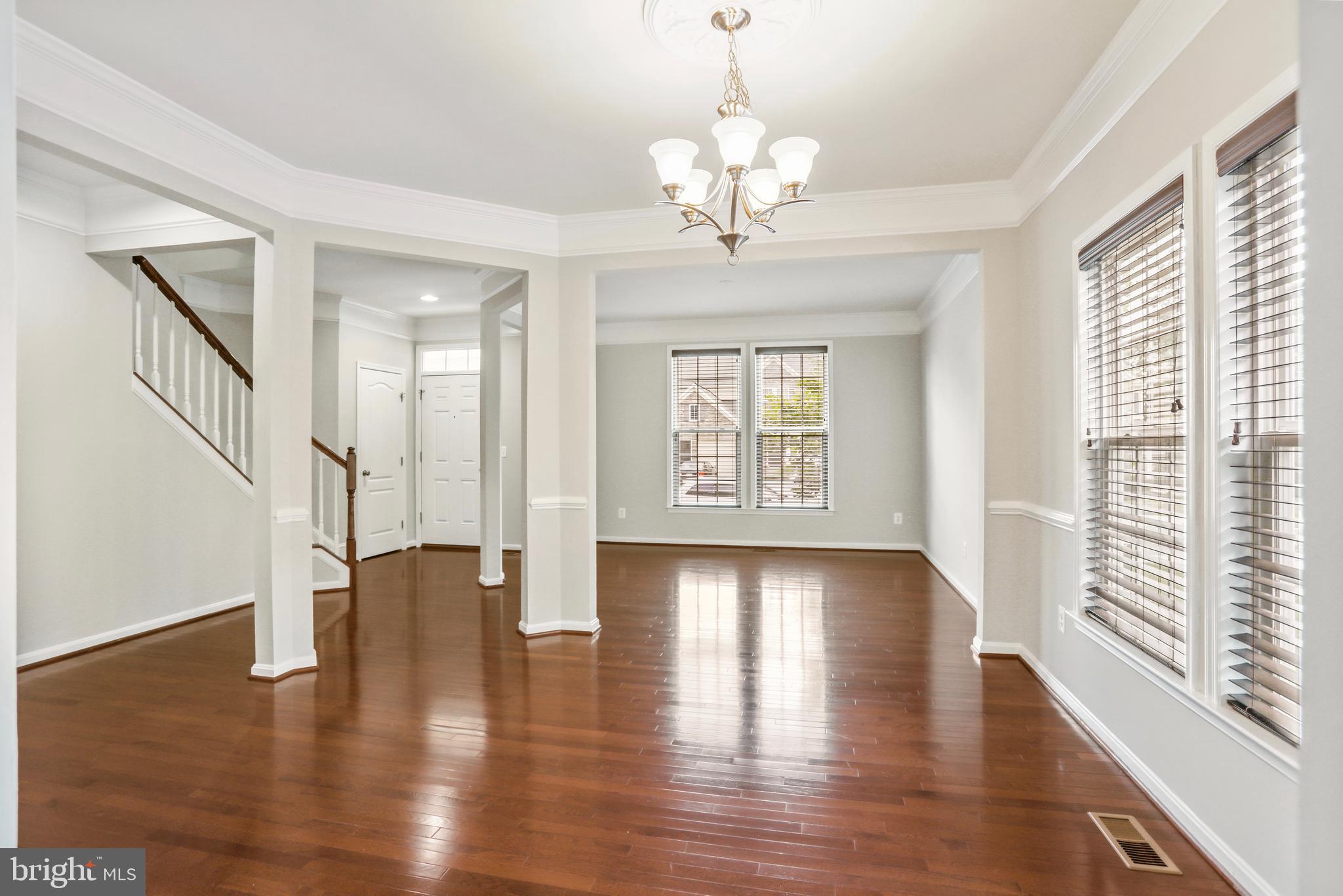 23291 Virginia Rae Court Ashburn, VA 20148 - Photo 5 of 50