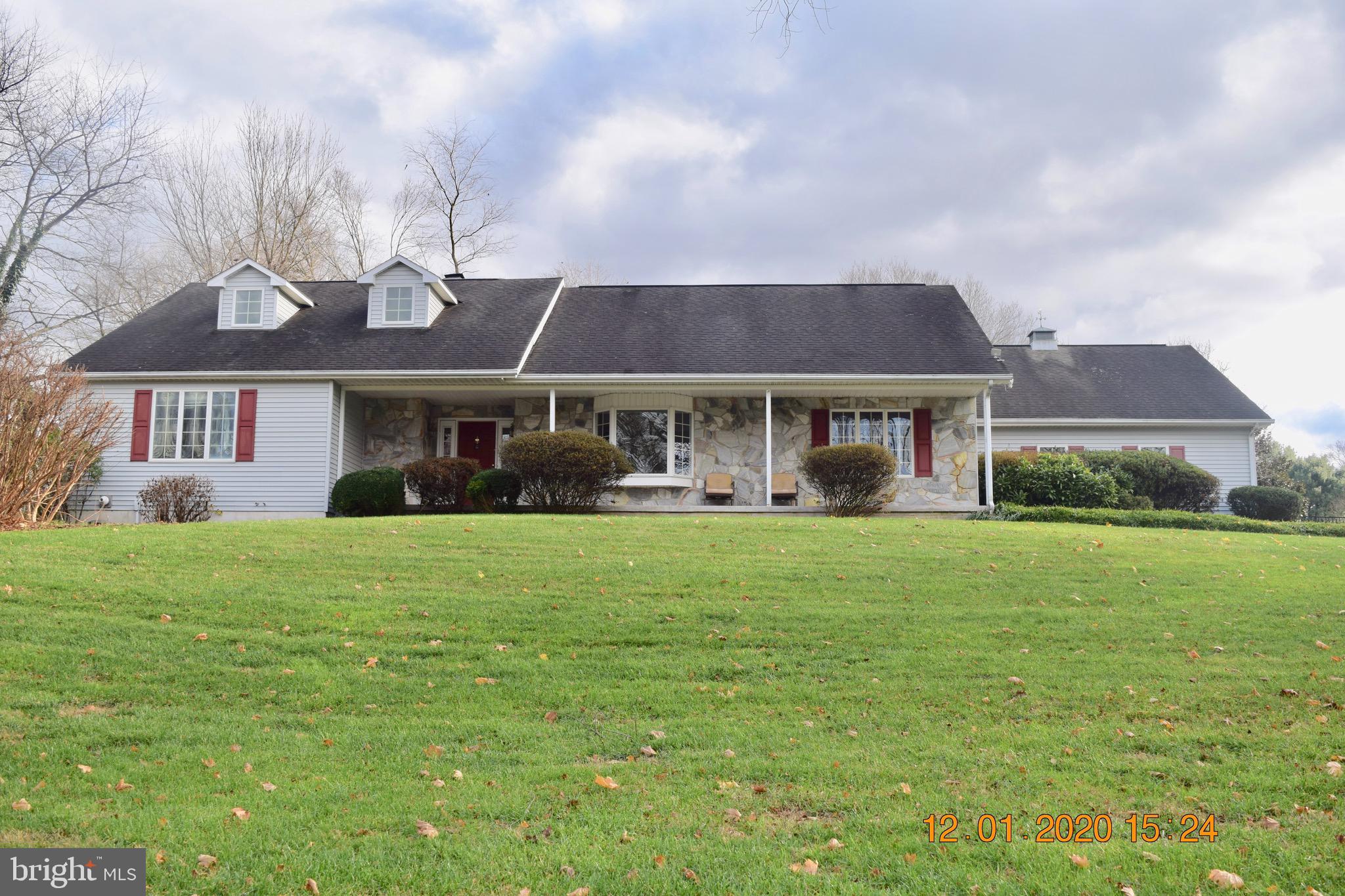 34 Wedgewood Road Newark, DE 19711 - Photo 1 of 42 Majestic setting!