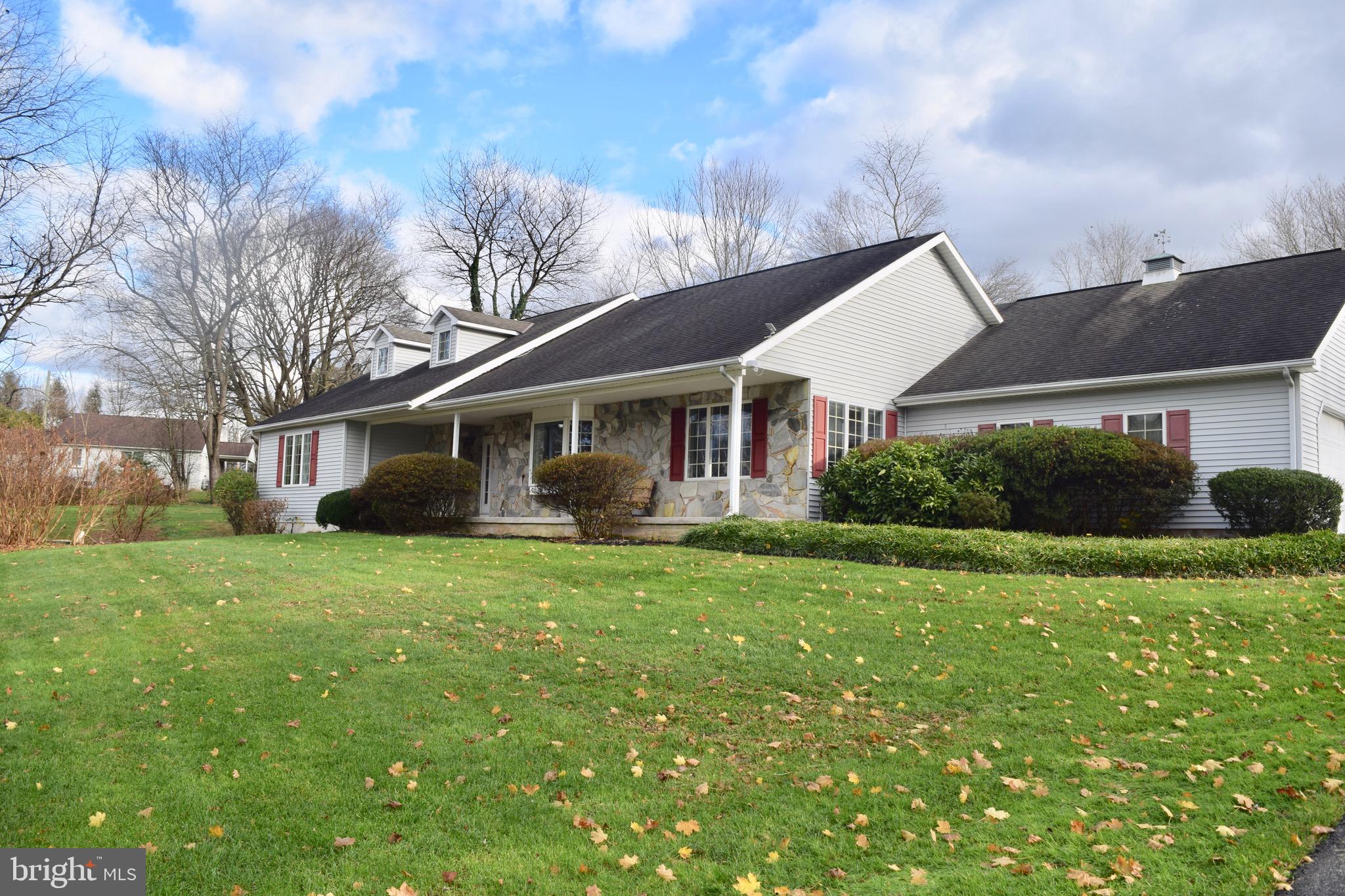 34 Wedgewood Road Newark, DE 19711 - Photo 2 of 42 Stone front!