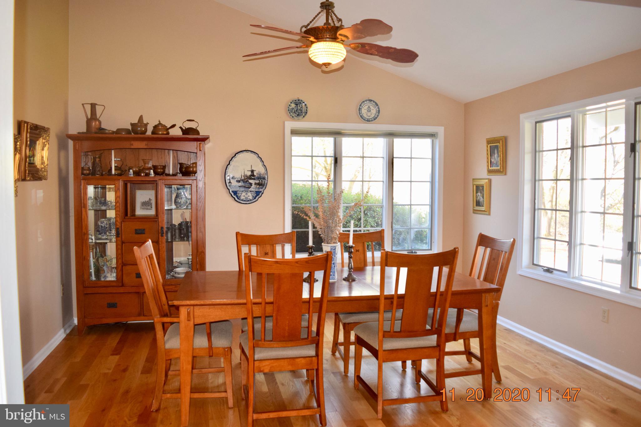 34 Wedgewood Road Newark, DE 19711 - Photo 12 of 42 Open dining area overlooking front yard