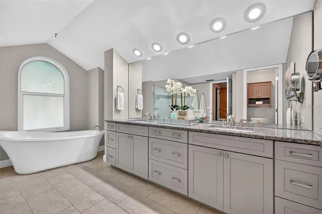 $1,399,000 | 4673 Alisa Circle Northeast, St. Petersburg, FL 33703