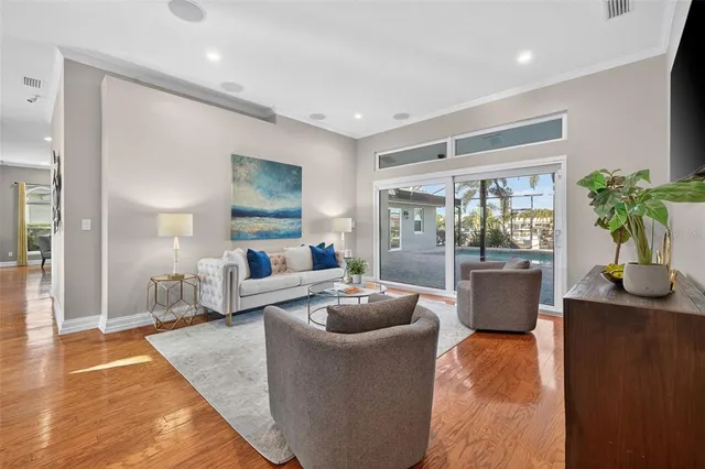 $1,399,000 | 4673 Alisa Circle Northeast, St. Petersburg, FL 33703