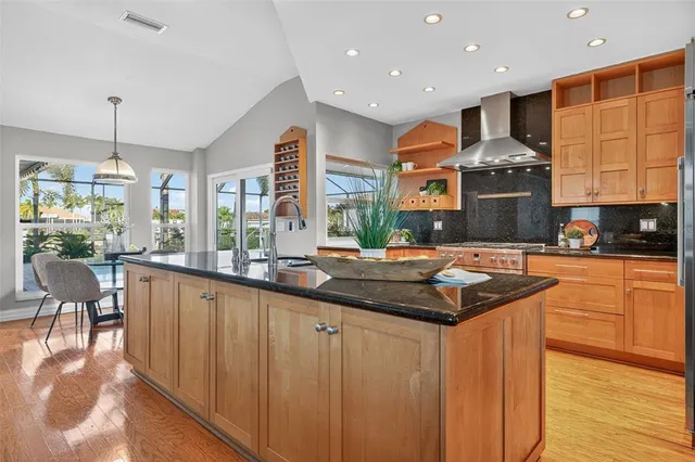 $1,399,000 | 4673 Alisa Circle Northeast, St. Petersburg, FL 33703