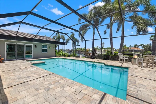 $1,399,000 | 4673 Alisa Circle Northeast, St. Petersburg, FL 33703