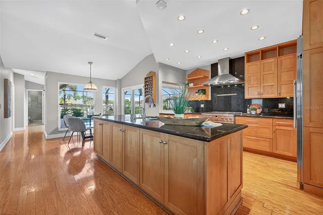 $1,399,000 | 4673 Alisa Circle Northeast, St. Petersburg, FL 33703