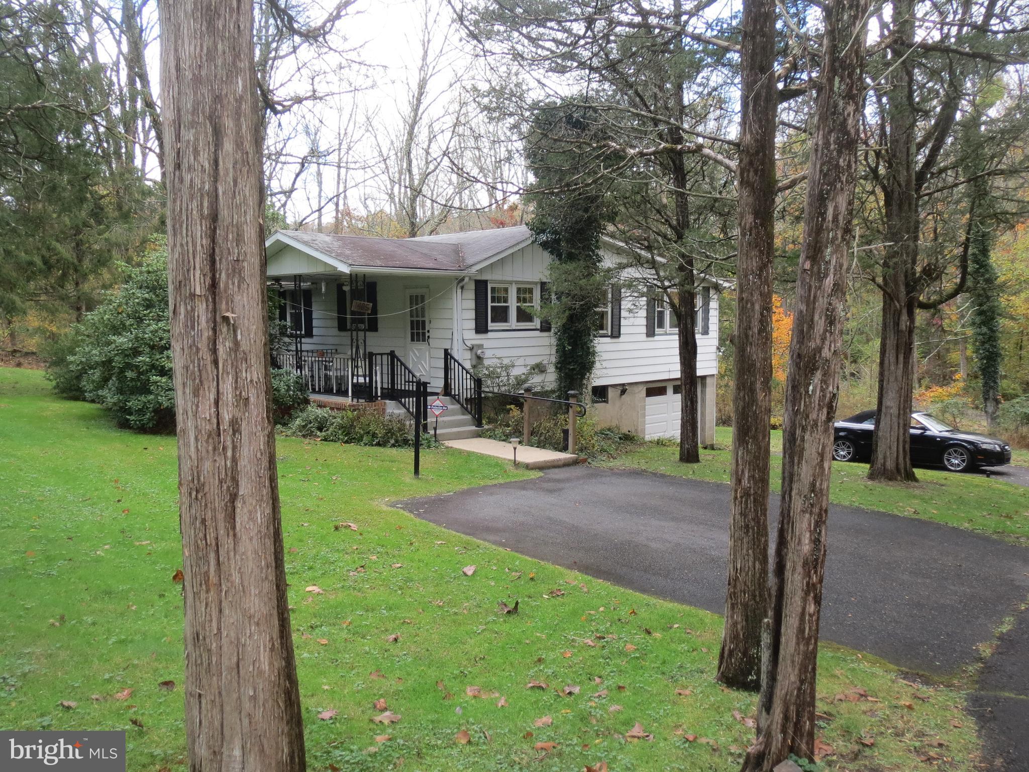 1405 Snyder Road Green Lane, PA 18054 - Photo 1 of 18 Gallery Image 1