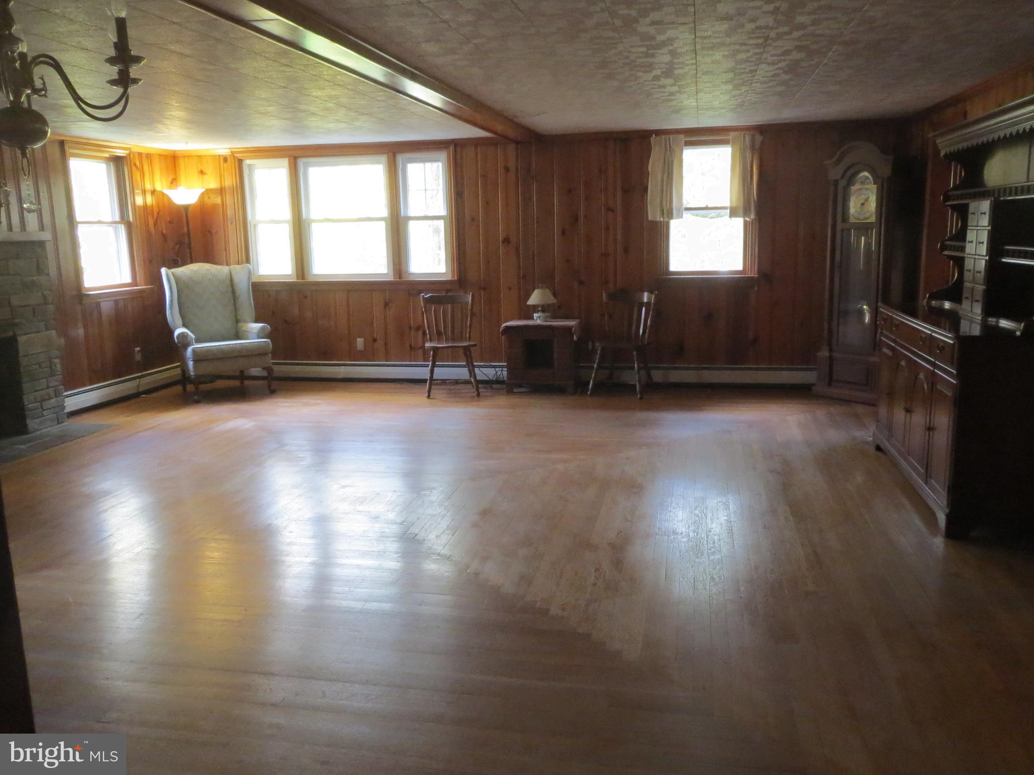 1405 Snyder Road Green Lane, PA 18054 - Photo 13 of 18 Gallery Image 13