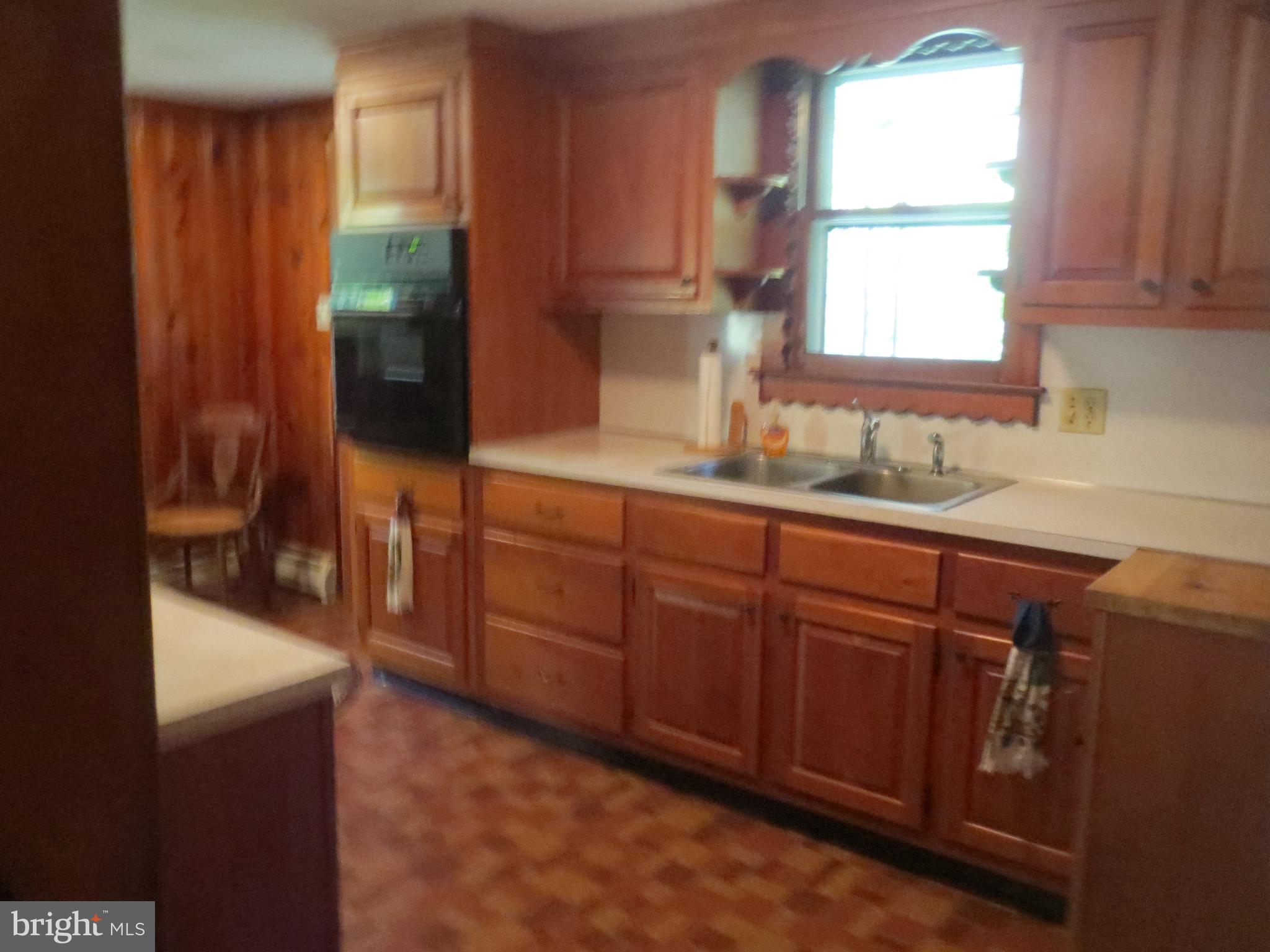 1405 Snyder Road Green Lane, PA 18054 - Photo 5 of 18 Gallery Image 5