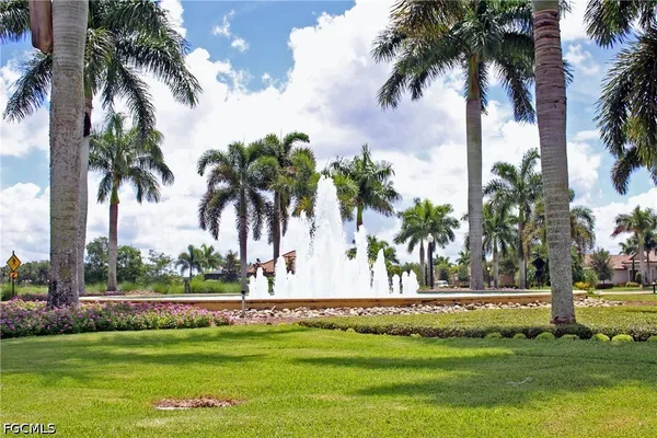 $1,999 | 10317 Heritage Bay Boulevard, Unit 1443, Naples, FL 34120