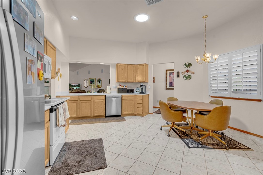 5204 Rim View Lane Las Vegas, NV 89130 - Photo 10 of 44