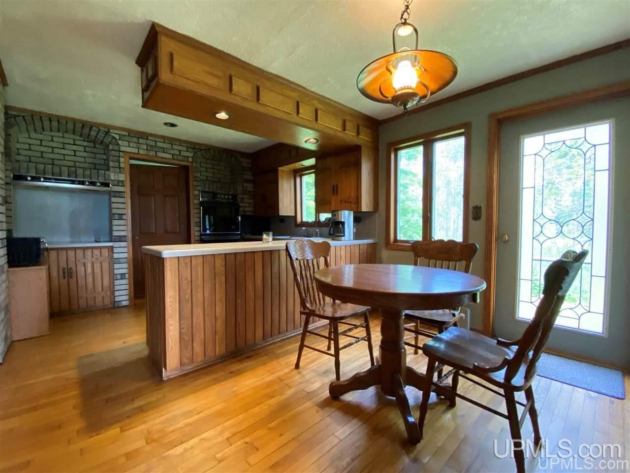 1924 East Maple Ridge Road Rock, MI 49880 - Photo 4 of 21