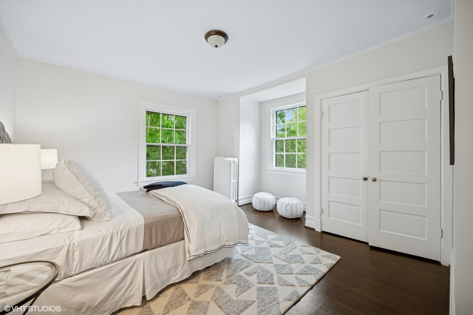 550 Oak Street Winnetka, IL 60093 - Photo 33 of 45 a bedroom with a bed and a window
