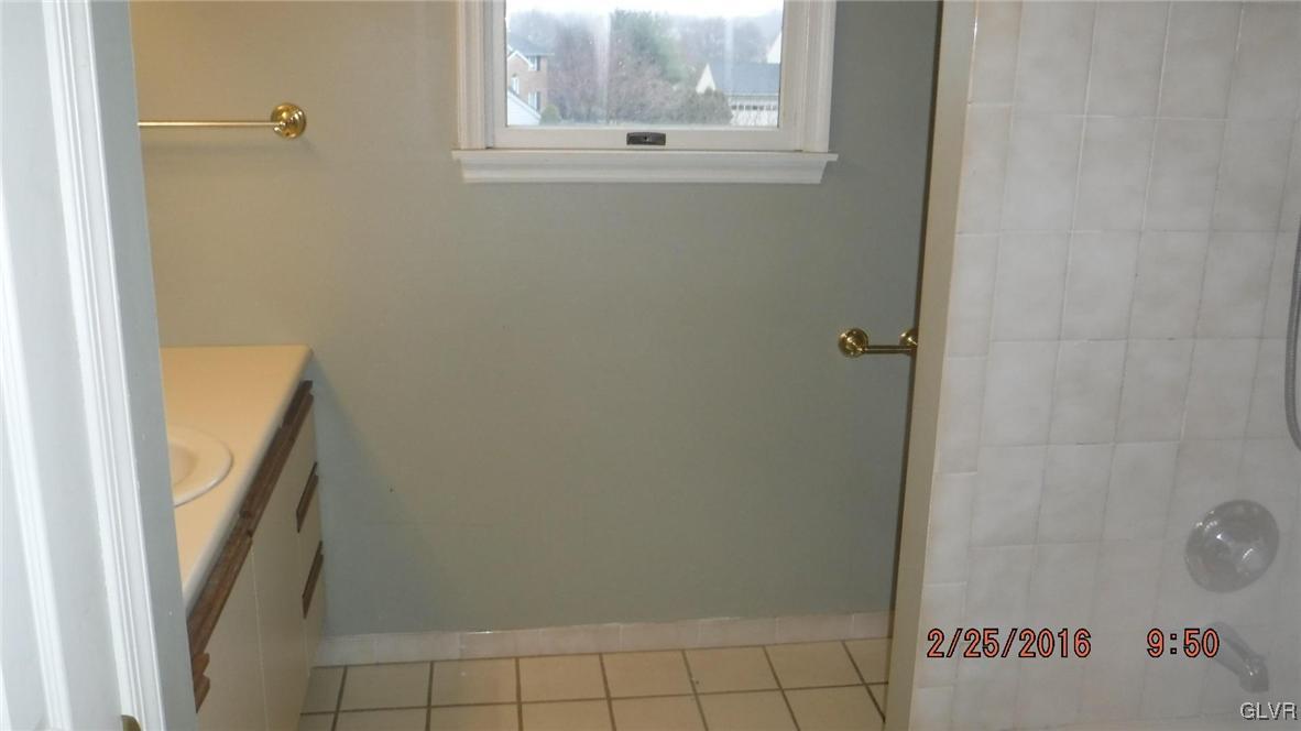 3107 Nijaro Road Bethlehem, PA 18020 - Photo 8 of 12 Gallery Image 8