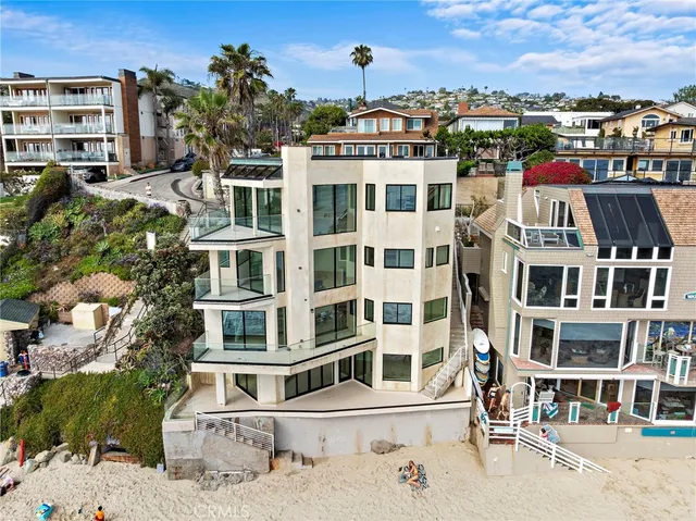 $29,500 | 715 Ocean Front, Laguna Beach, CA 92651
