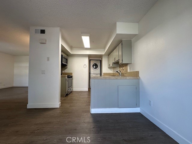 12621 Moordale Circle, Unit H Stanton, CA 90680 - Photo 9 of 17