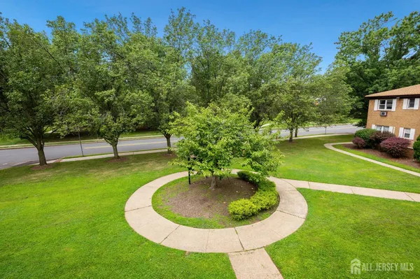 $299,900 | 55 Gill Lane, Unit 54, Iselin, NJ 08830