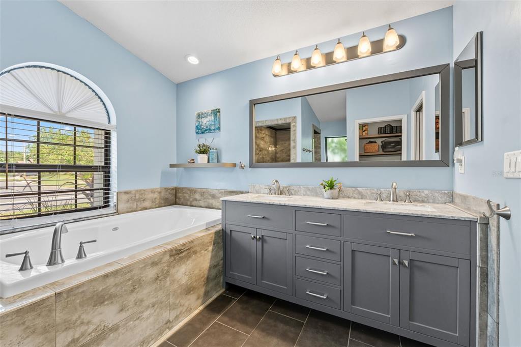 26 Ridgecroft Lane Safety Harbor, FL 34695 - Photo 14 of 47 Gallery Image 14