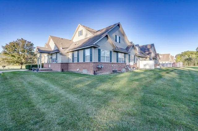 $232,000 | 29581 Trail Creek Drive, New Boston, MI 48164