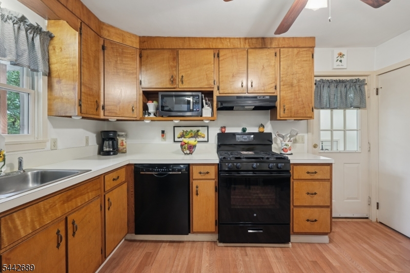 158 Maple Street New Providence, NJ 07974 - Photo 22 of 42
