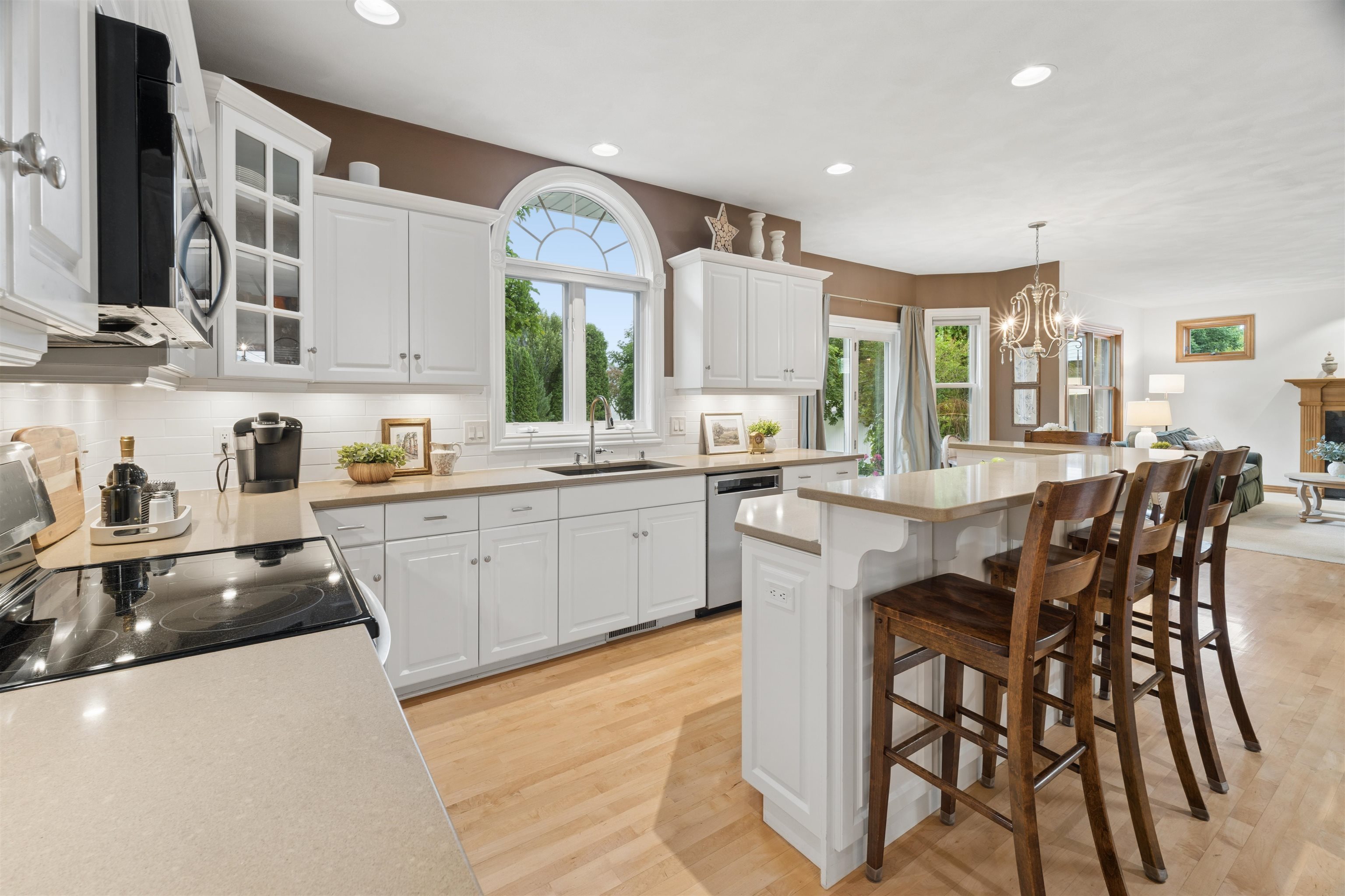 208 East Apple Creek Road Appleton, WI 54913 - Photo 12 of 44
