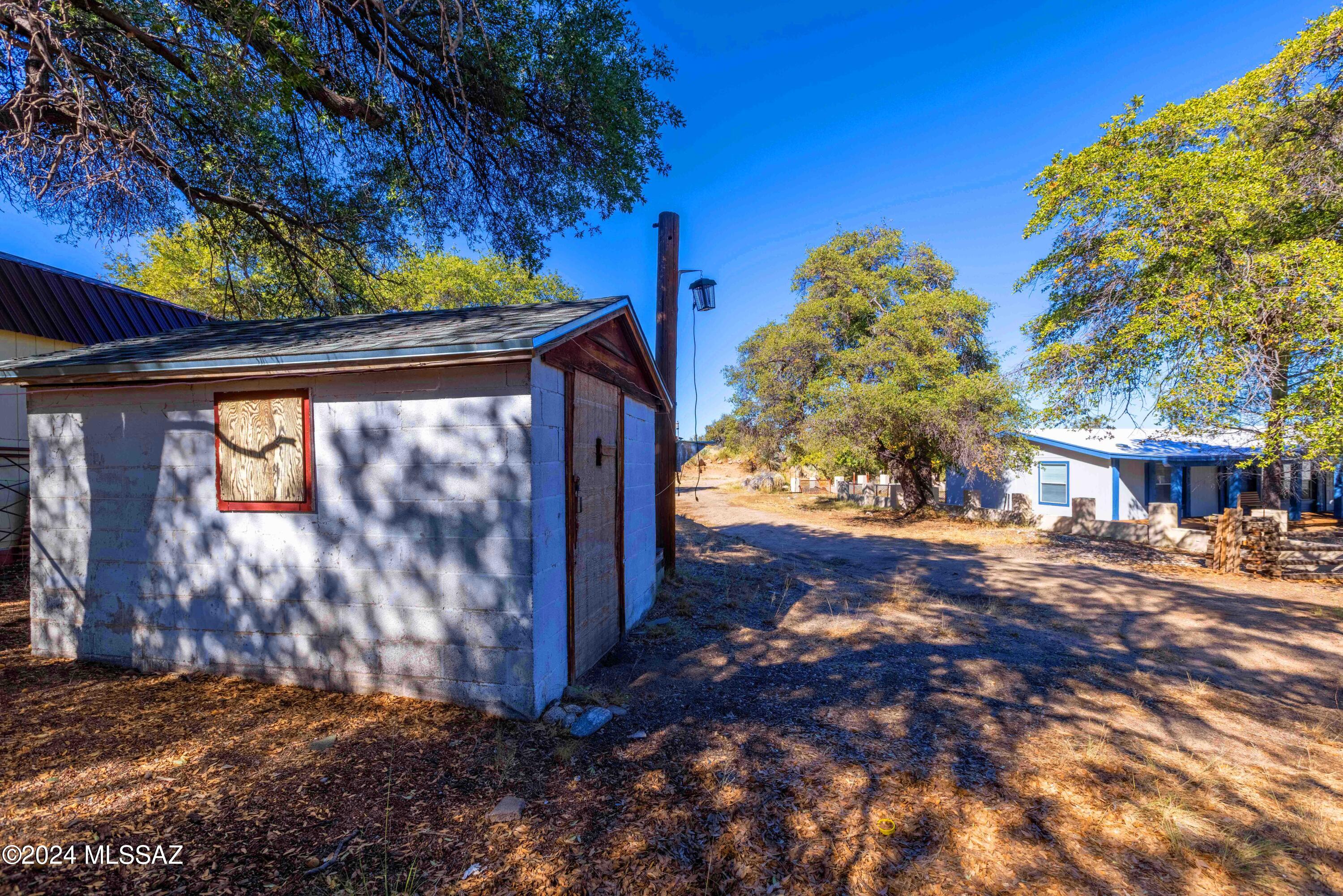 1915 South Cody Loop Road Oracle, AZ 85623 - Photo 35 of 51
