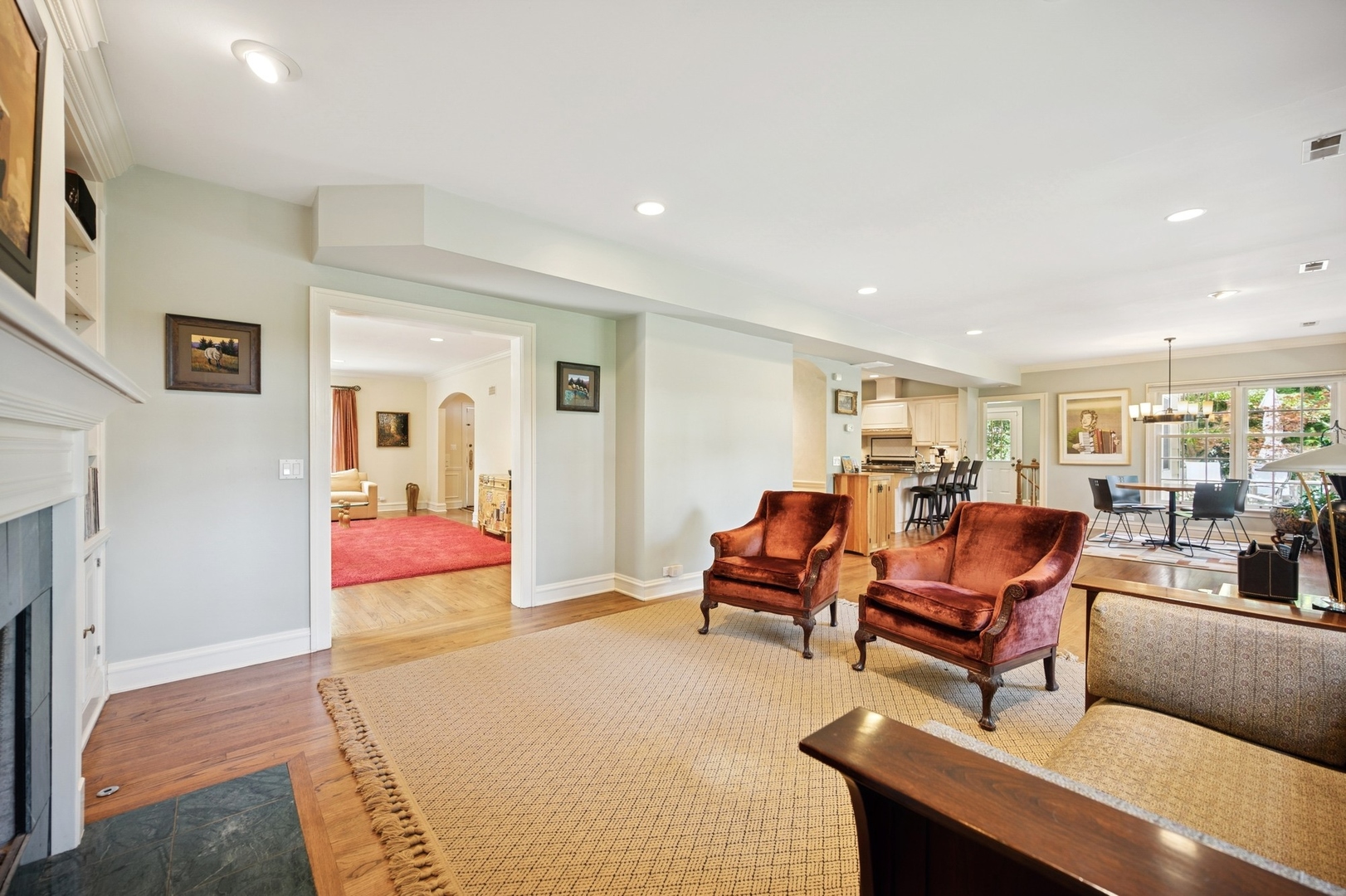 1054 Seneca Road Wilmette, IL 60091 - Photo 16 of 49 Gallery Image 16