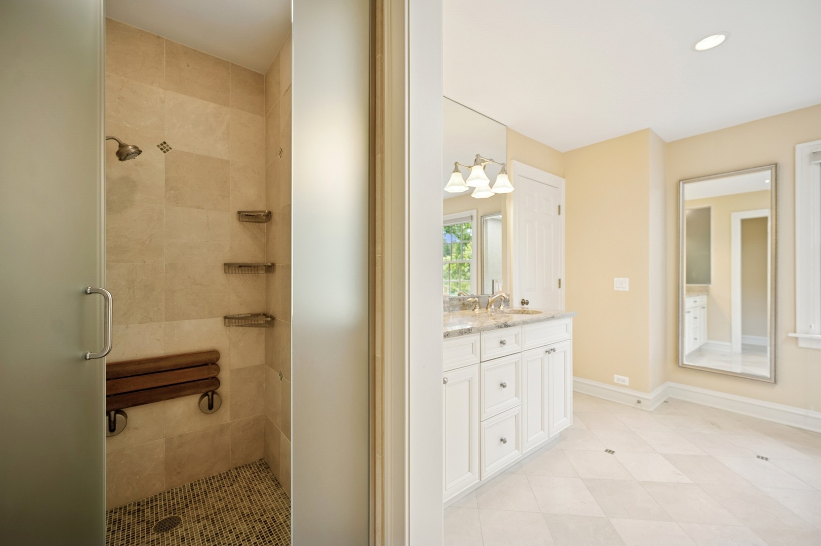 1054 Seneca Road Wilmette, IL 60091 - Photo 24 of 49 Gallery Image 24