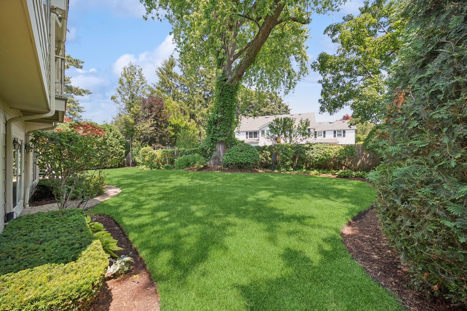 1054 Seneca Road Wilmette, IL 60091 - Photo 44 of 49 Gallery Image 44