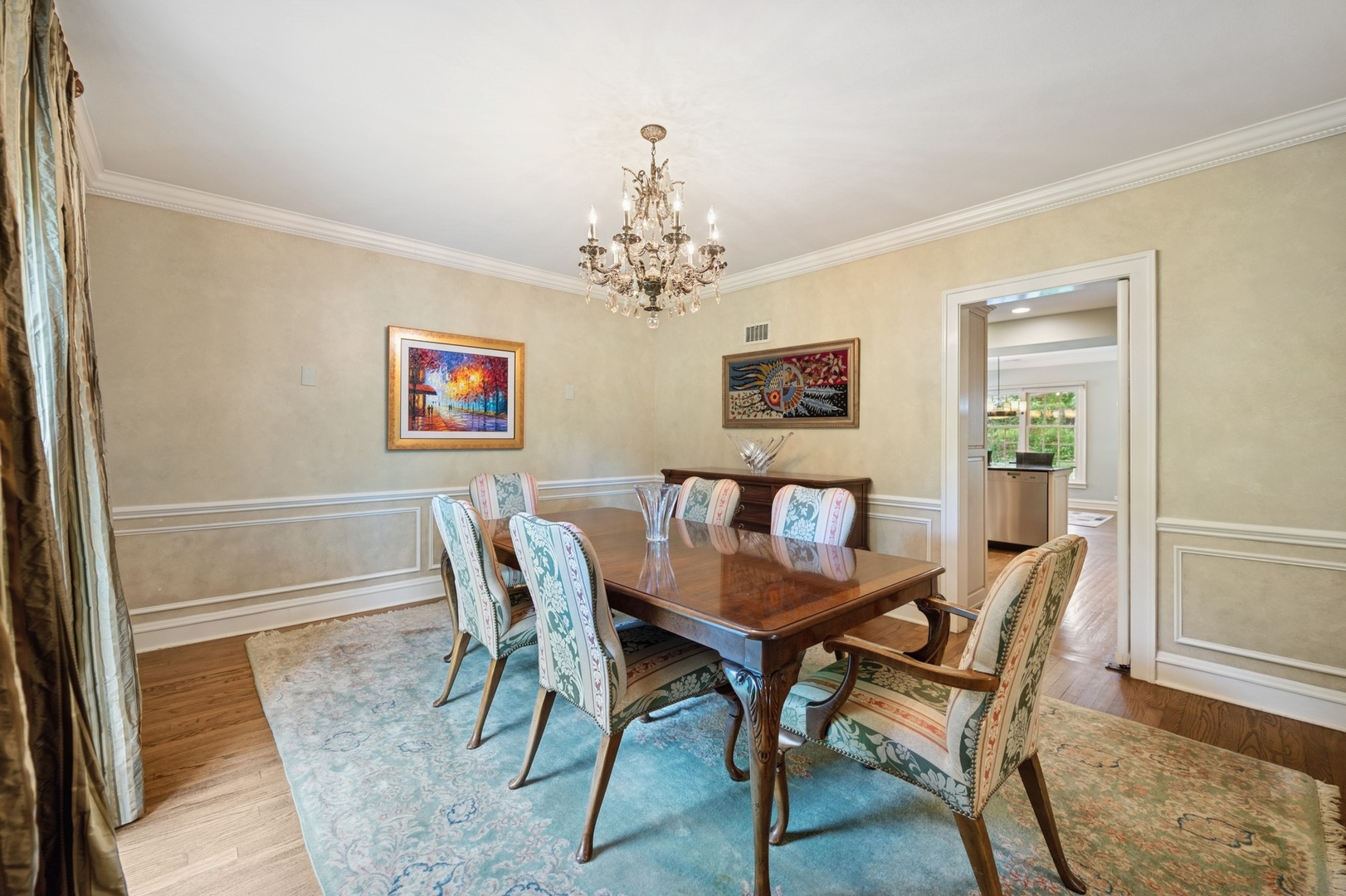1054 Seneca Road Wilmette, IL 60091 - Photo 7 of 49 Gallery Image 7