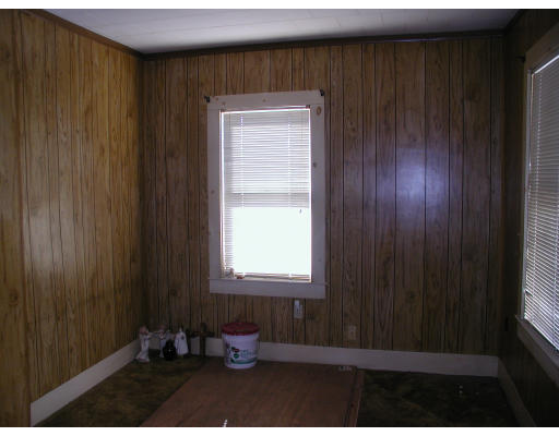 10 Dell Street Malden, MA 02148 - Photo 2 of 9
