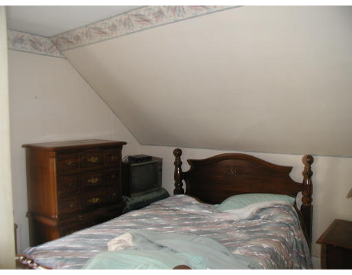 10 Dell Street Malden, MA 02148 - Photo 7 of 9