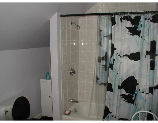 10 Dell Street Malden, MA 02148 - Photo 8 of 9