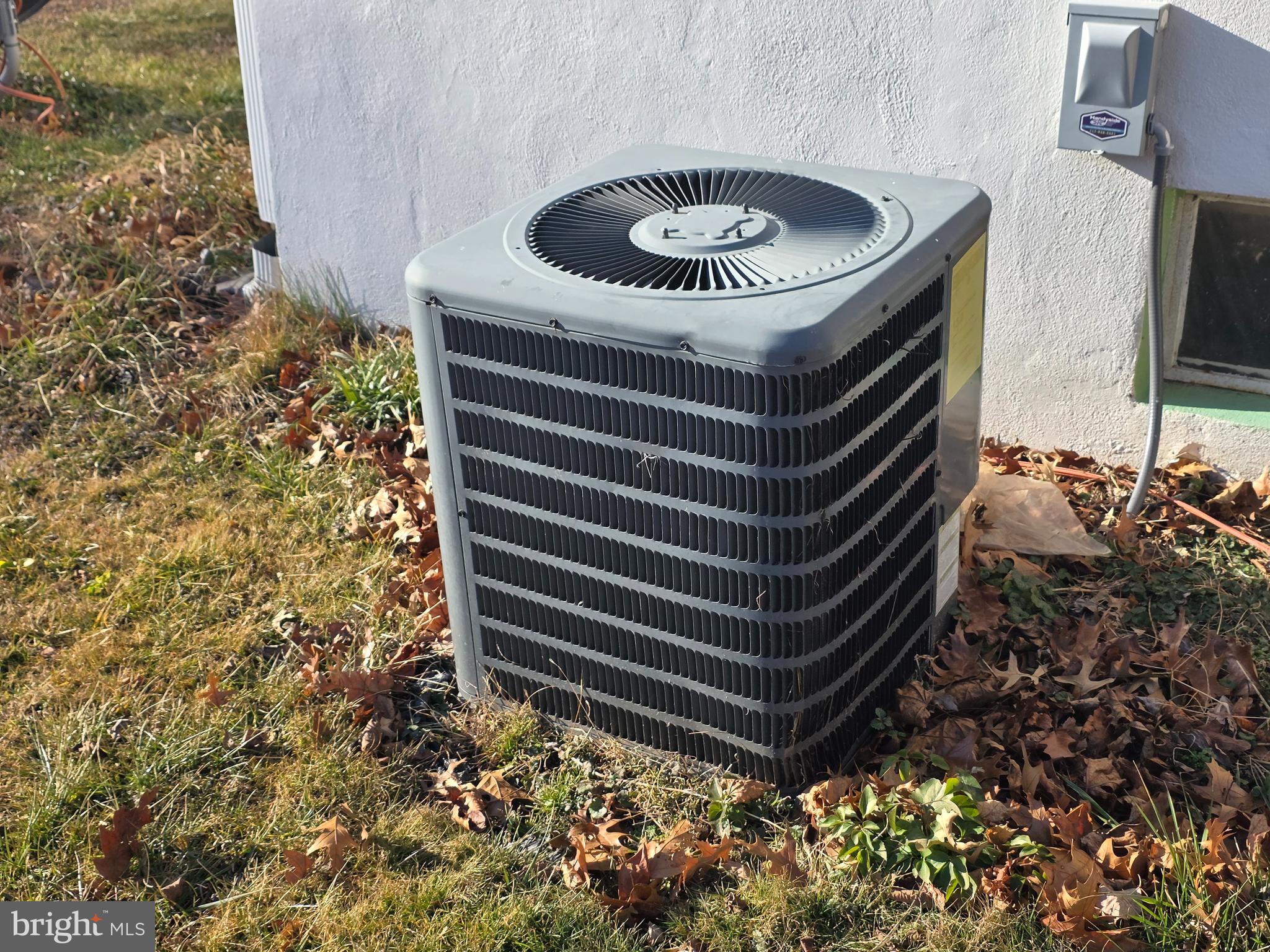 44 Springvale Road Red Lion, PA 17356 - Photo 13 of 29 a bathroom with a sink and a mirror