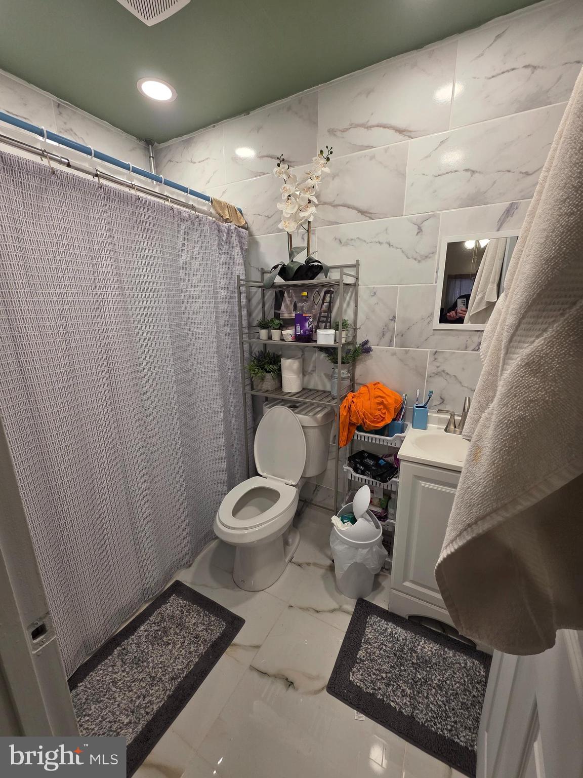 44 Springvale Road Red Lion, PA 17356 - Photo 21 of 29 a bathroom with a toilet and shower