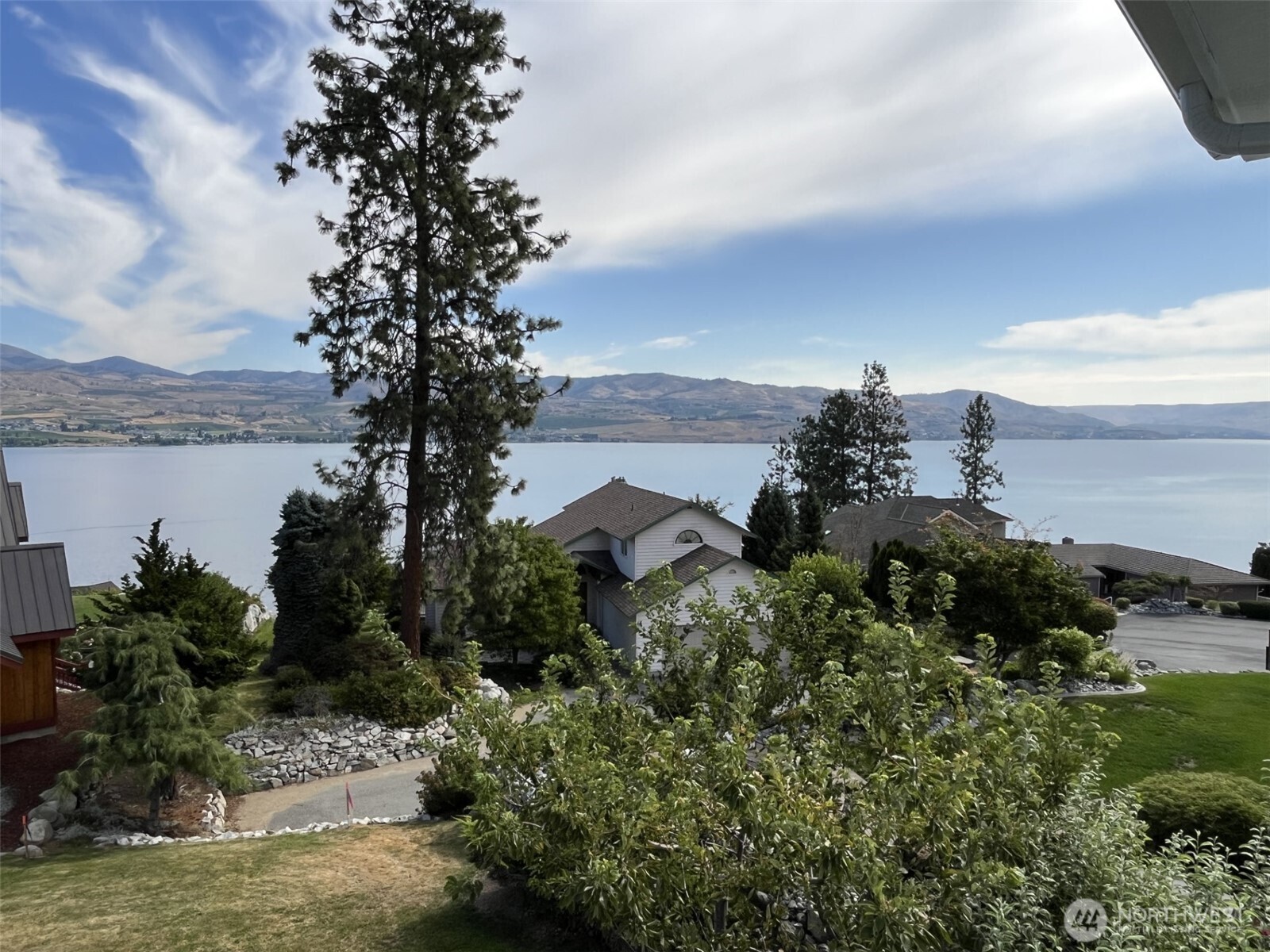 4124 Lakeview Place Chelan, WA 98816 - Photo 35 of 40 a view of a lake with a lake