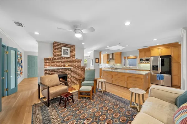 $1,775,000 | 5035 Greenbush Avenue, Sherman Oaks, CA 91423