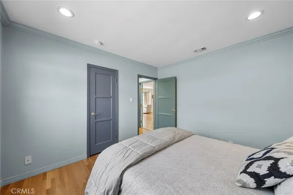 $1,775,000 | 5035 Greenbush Avenue, Sherman Oaks, CA 91423