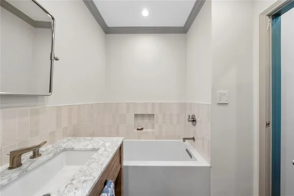 $1,775,000 | 5035 Greenbush Avenue, Sherman Oaks, CA 91423