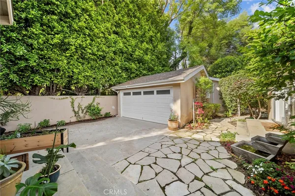 $1,775,000 | 5035 Greenbush Avenue, Sherman Oaks, CA 91423