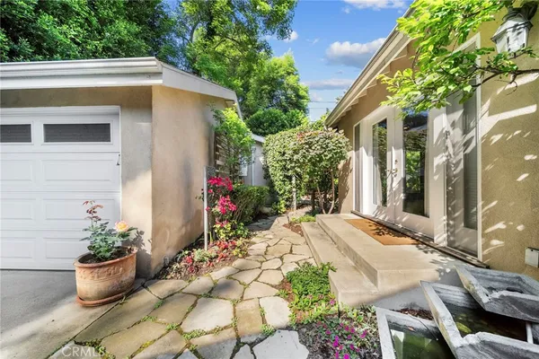 $1,775,000 | 5035 Greenbush Avenue, Sherman Oaks, CA 91423