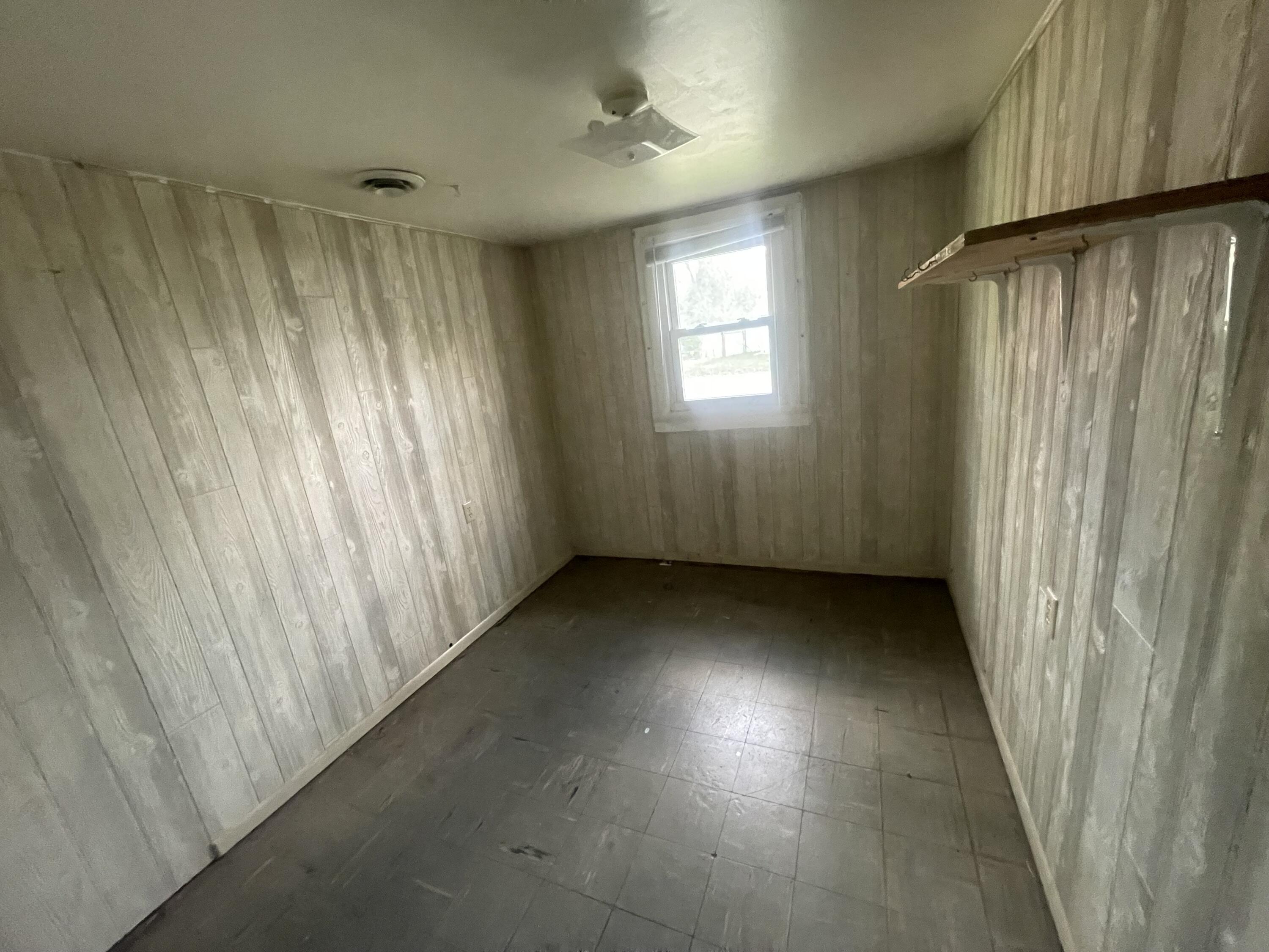 12812 Whitcomb Street Crown Point, IN 46307 - Photo 9 of 12 3000x2250
