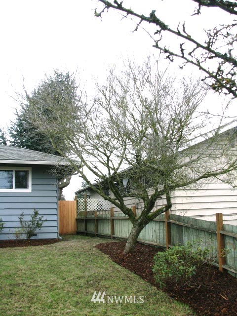 10751 Renton Avenue South Seattle, WA 98178 - Photo 2 of 15 Gallery Image 2