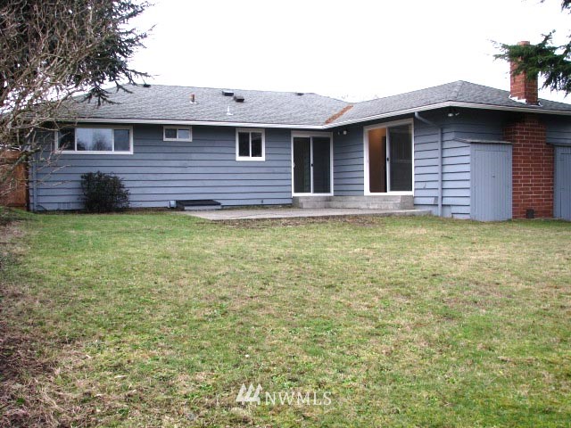 10751 Renton Avenue South Seattle, WA 98178 - Photo 11 of 15 Gallery Image 11