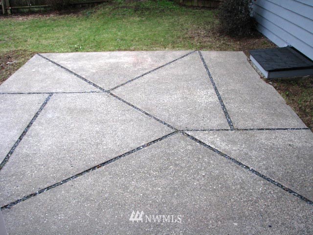 10751 Renton Avenue South Seattle, WA 98178 - Photo 14 of 15 Gallery Image 14