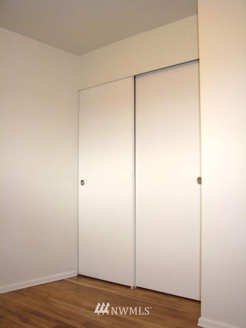 10751 Renton Avenue South Seattle, WA 98178 - Photo 7 of 15 Gallery Image 7