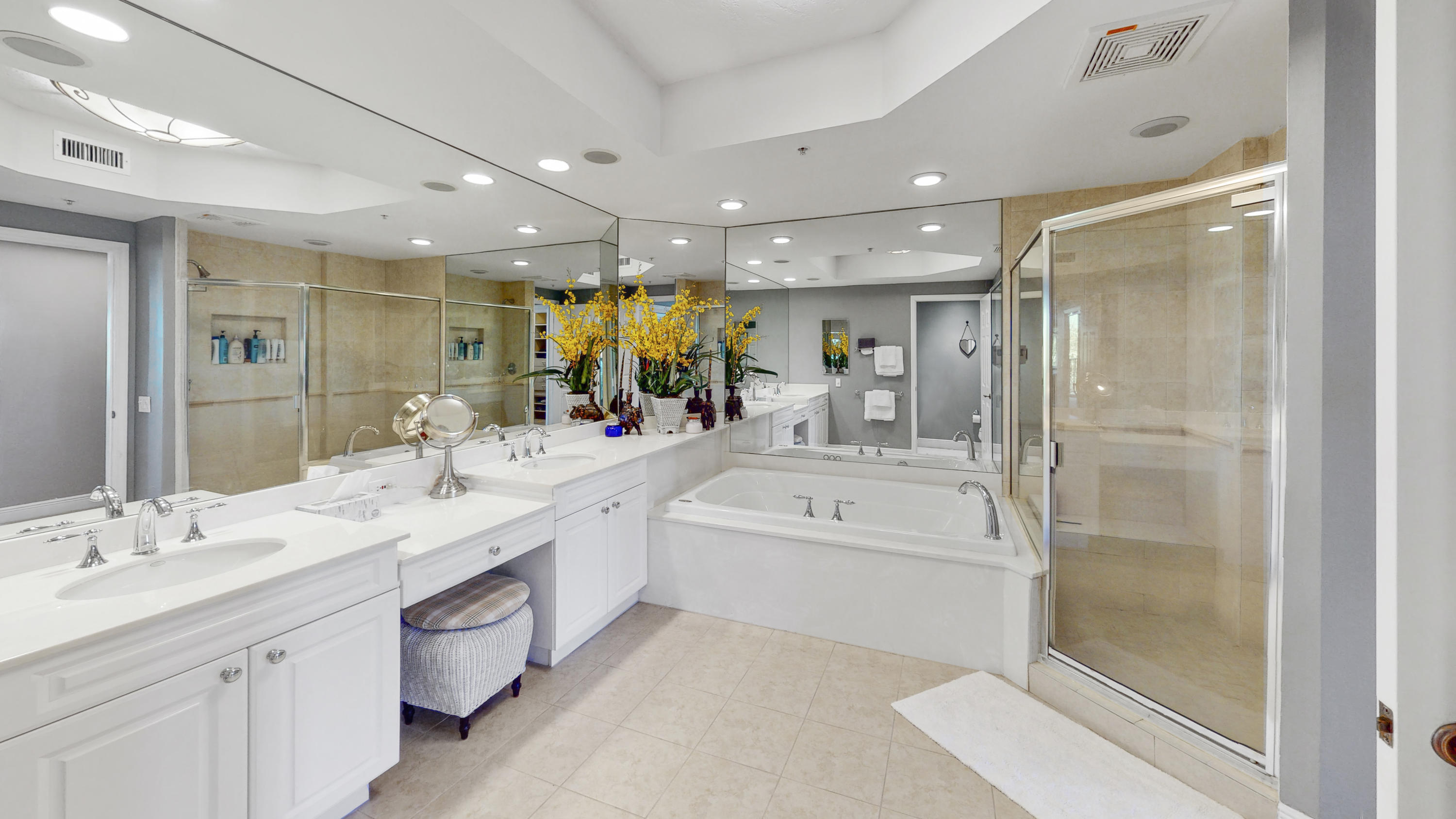 340 Highway 1, Unit 206 Jupiter, FL 33477 - Photo 10 of 23 340 S US Highway 1 206 Jupiter Yacht Clu