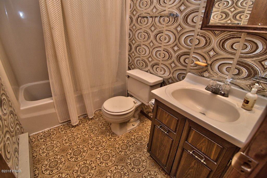 3027 Northgate Road Lake Ariel, PA 18436 - Photo 28 of 83 Bathroom View 2