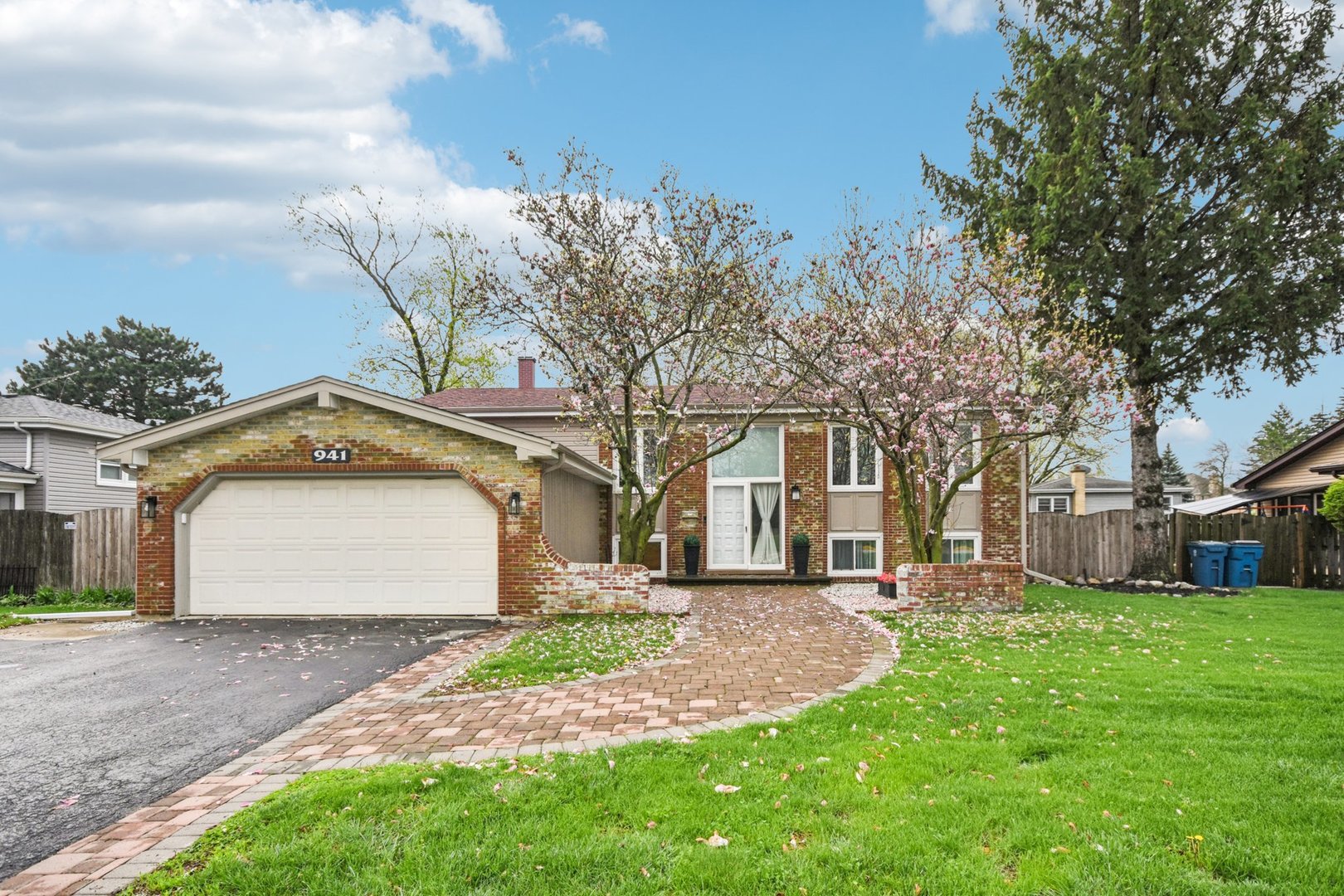 941 Army Trail Boulevard Addison, IL 60101 - Photo 1 of 34