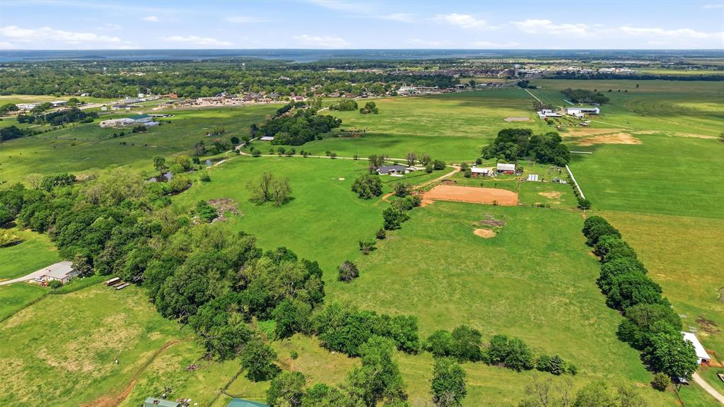1100 Debbie Lane Pilot Point, TX 76258 - Photo 23 of 26